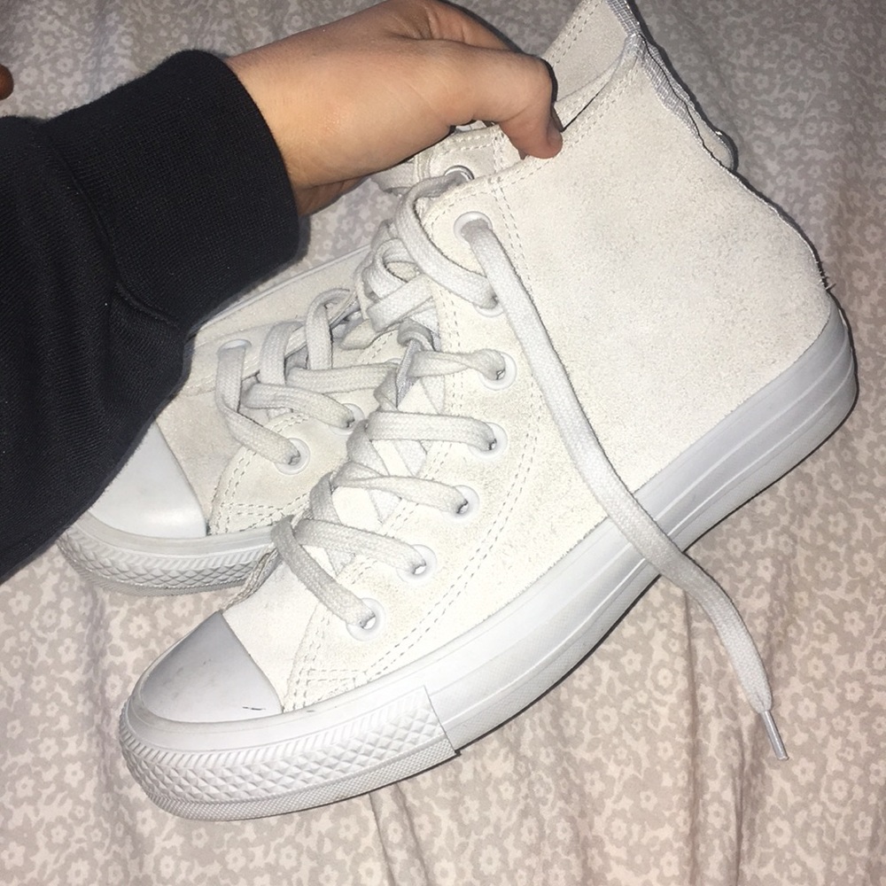 lavender converse